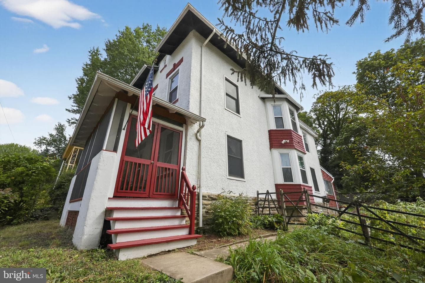 168 W Durham Street photo 3