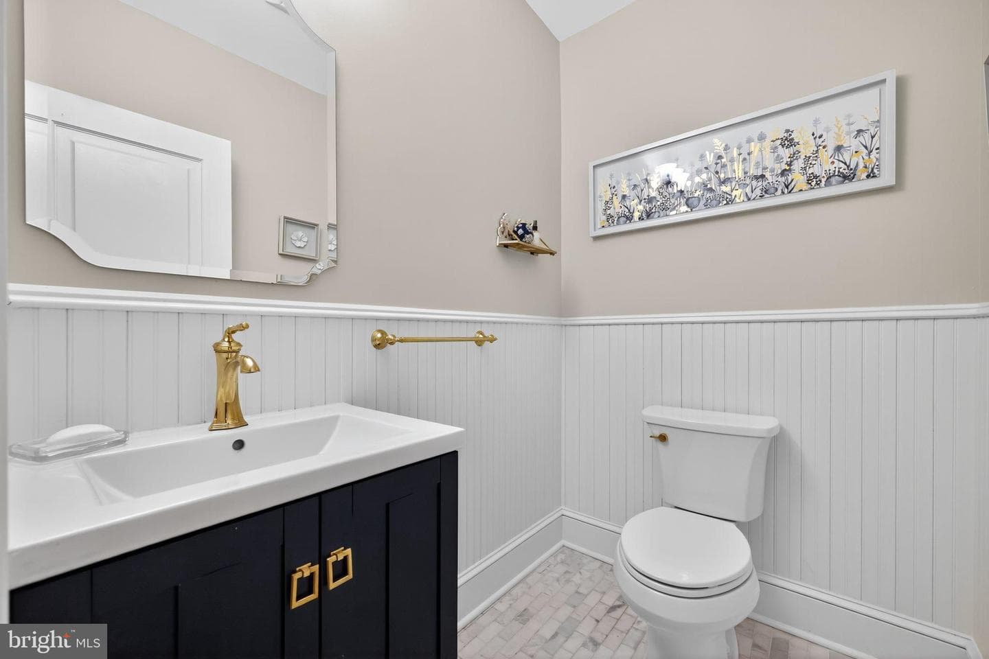168 W Durham Street photo 9