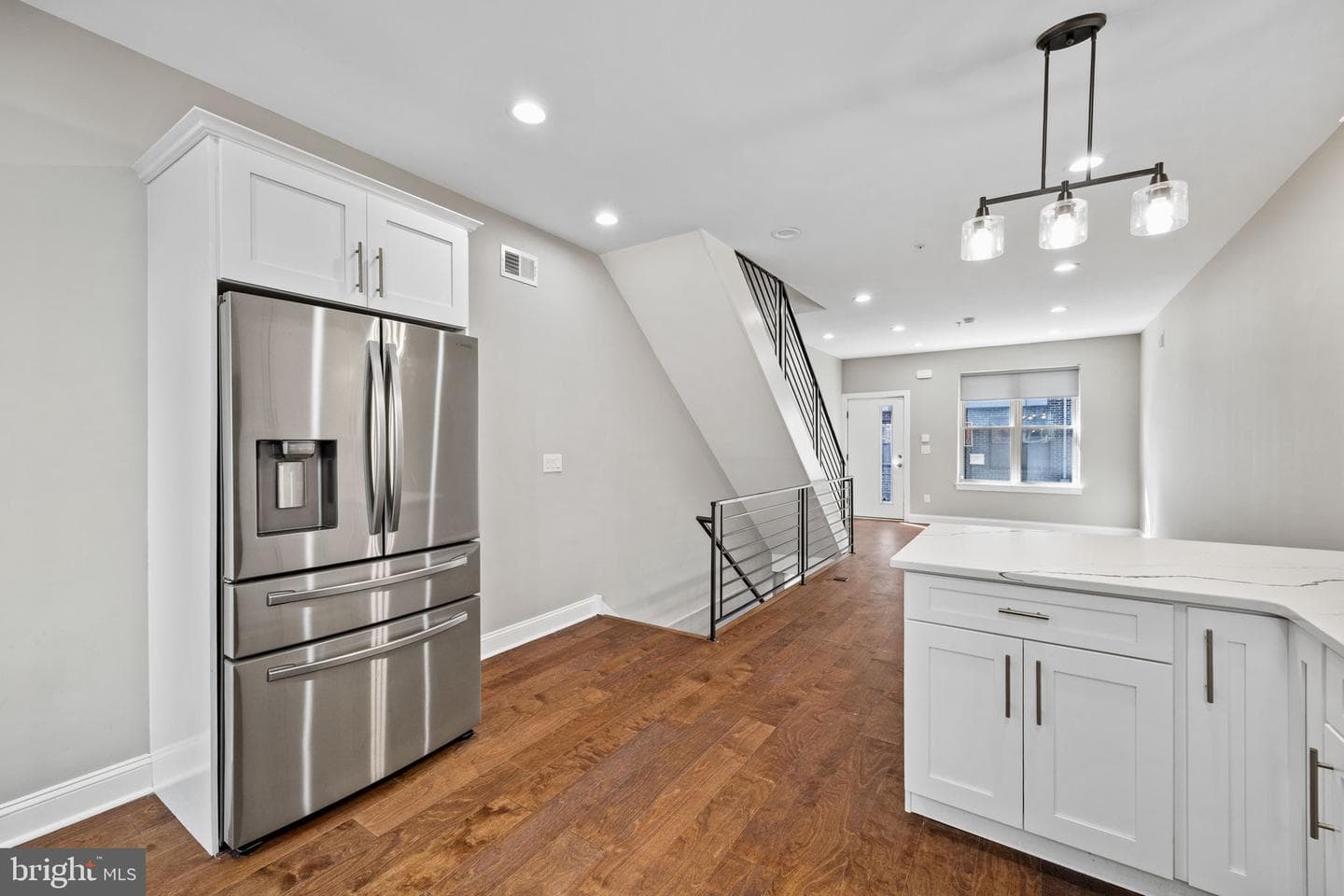 1711 W Seybert Street photo 10