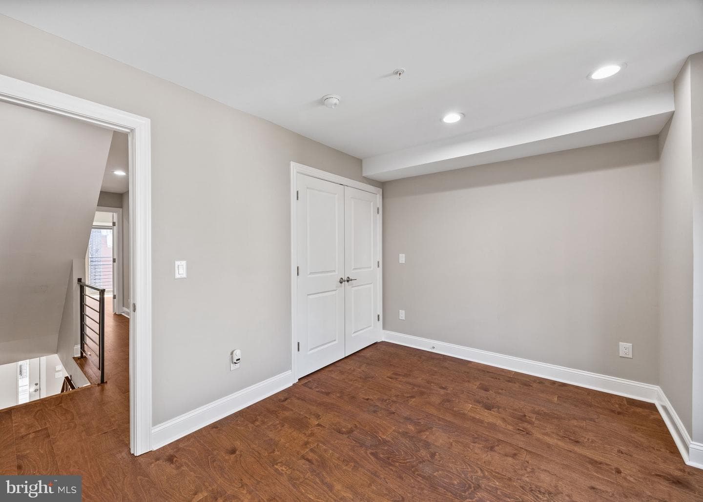 1711 W Seybert Street photo 16