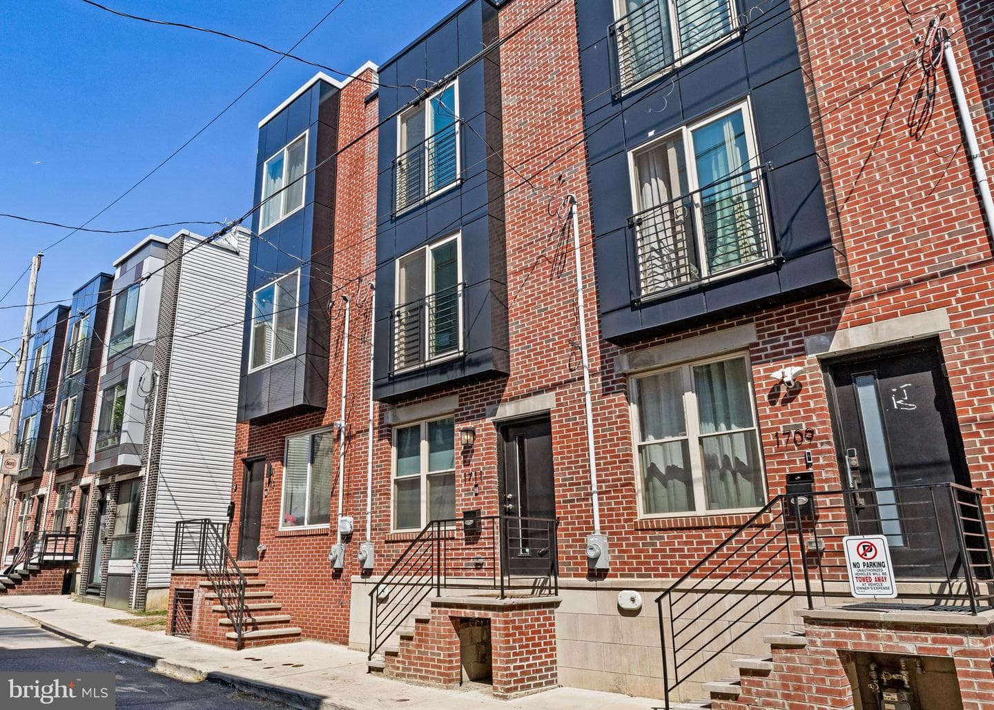 1711 W Seybert Street photo 2