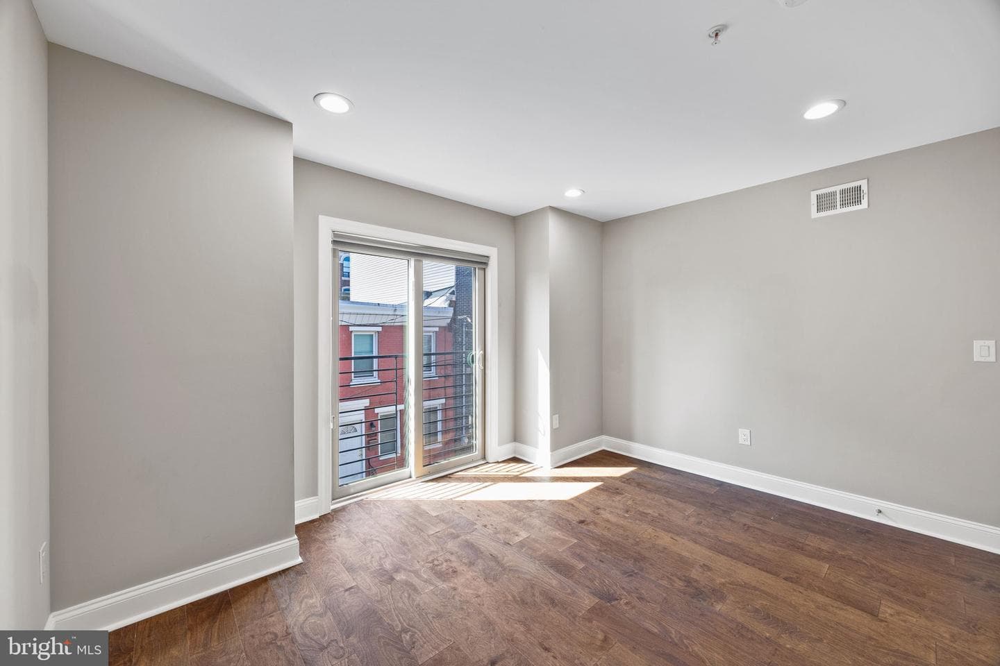 1711 W Seybert Street photo 21