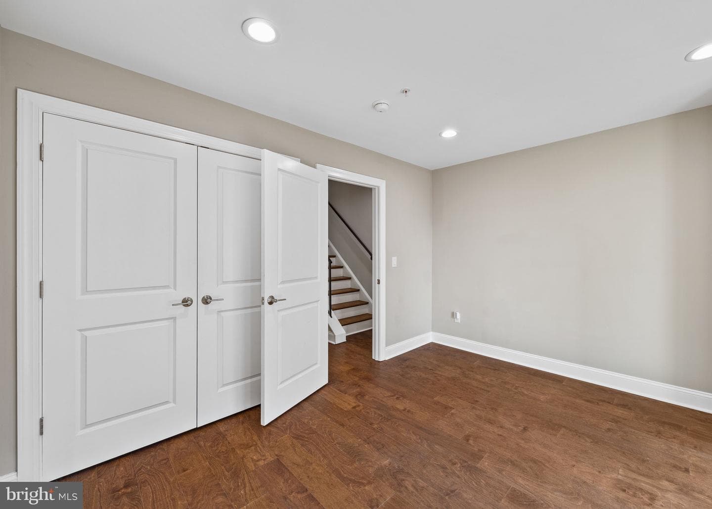 1711 W Seybert Street photo 23