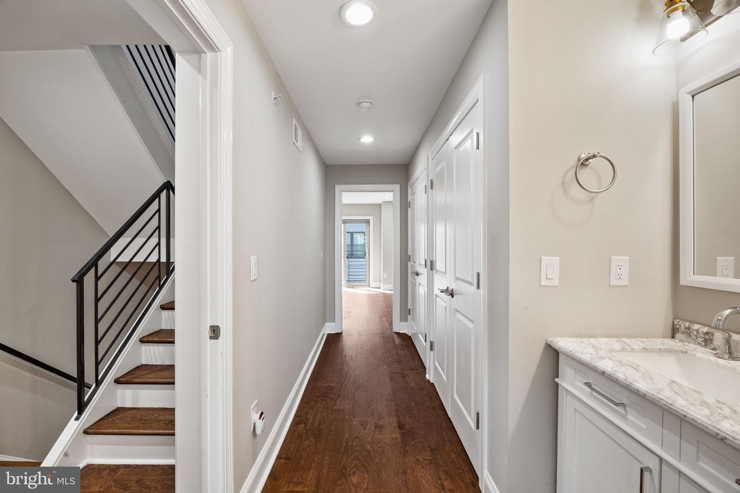 1711 W Seybert Street photo 34