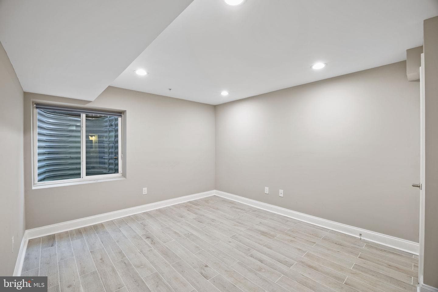 1711 W Seybert Street photo 36