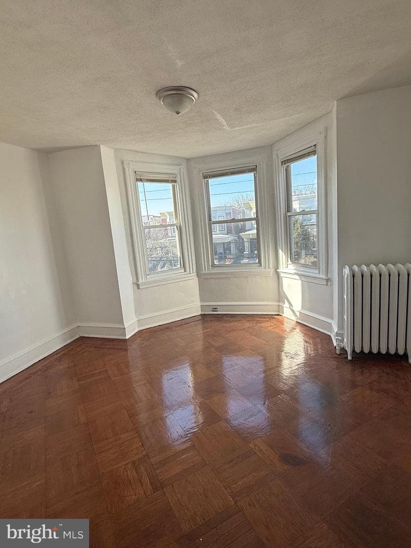 5426 Whitby Avenue photo 36