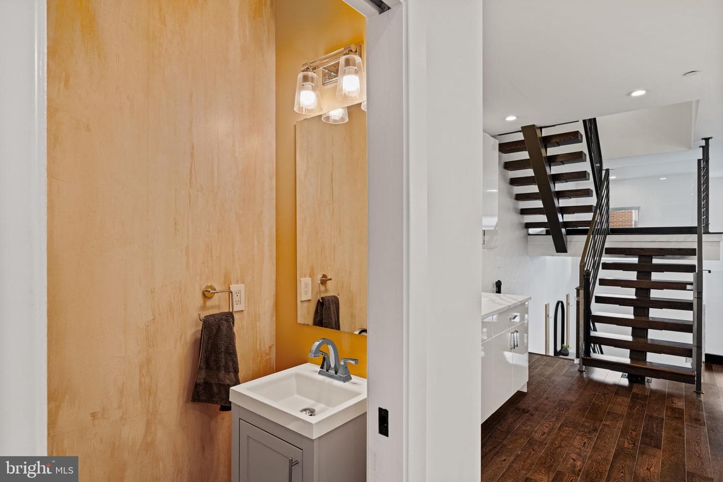 2204 League Street photo 15