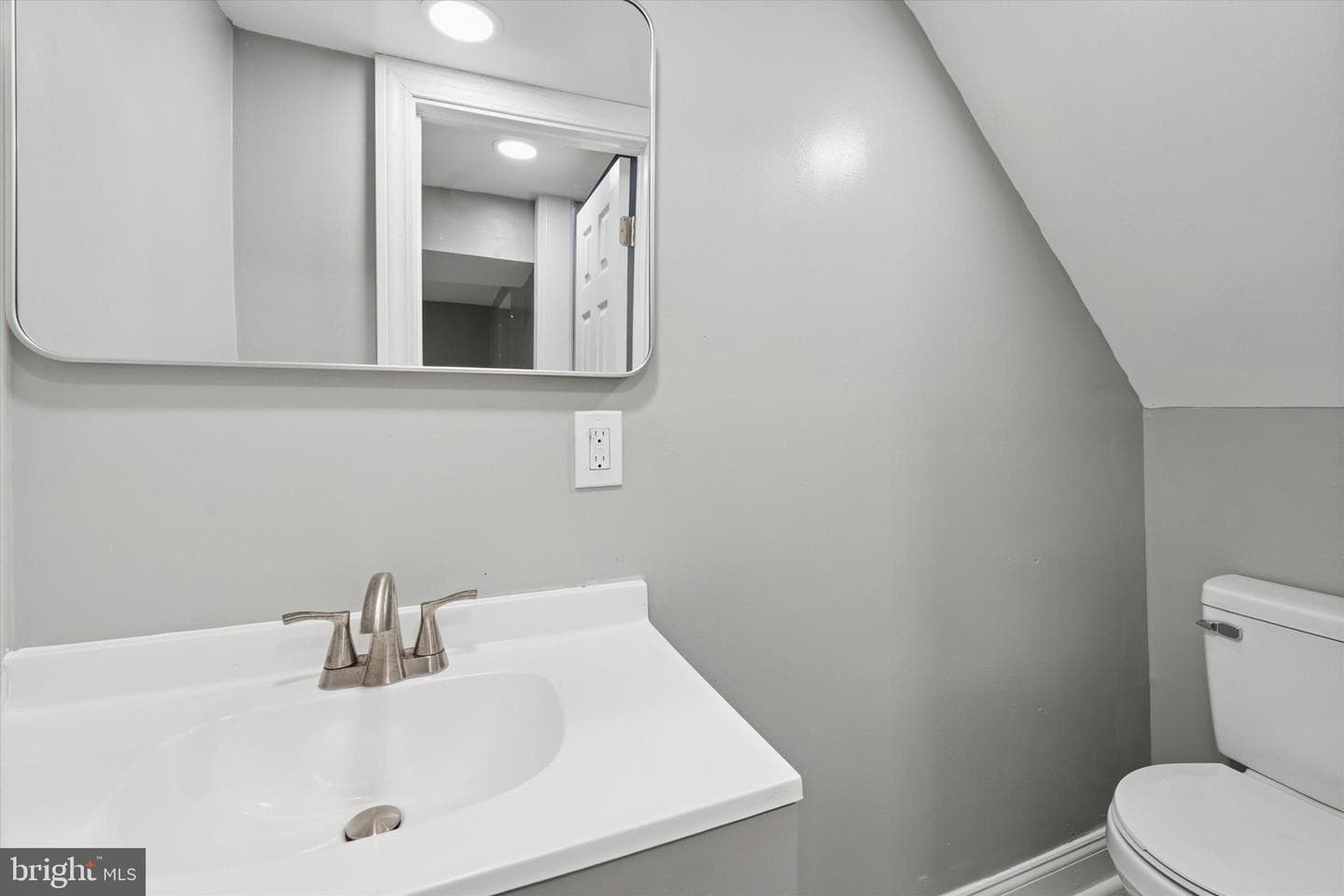 1319 Patrick Henry Place photo 15