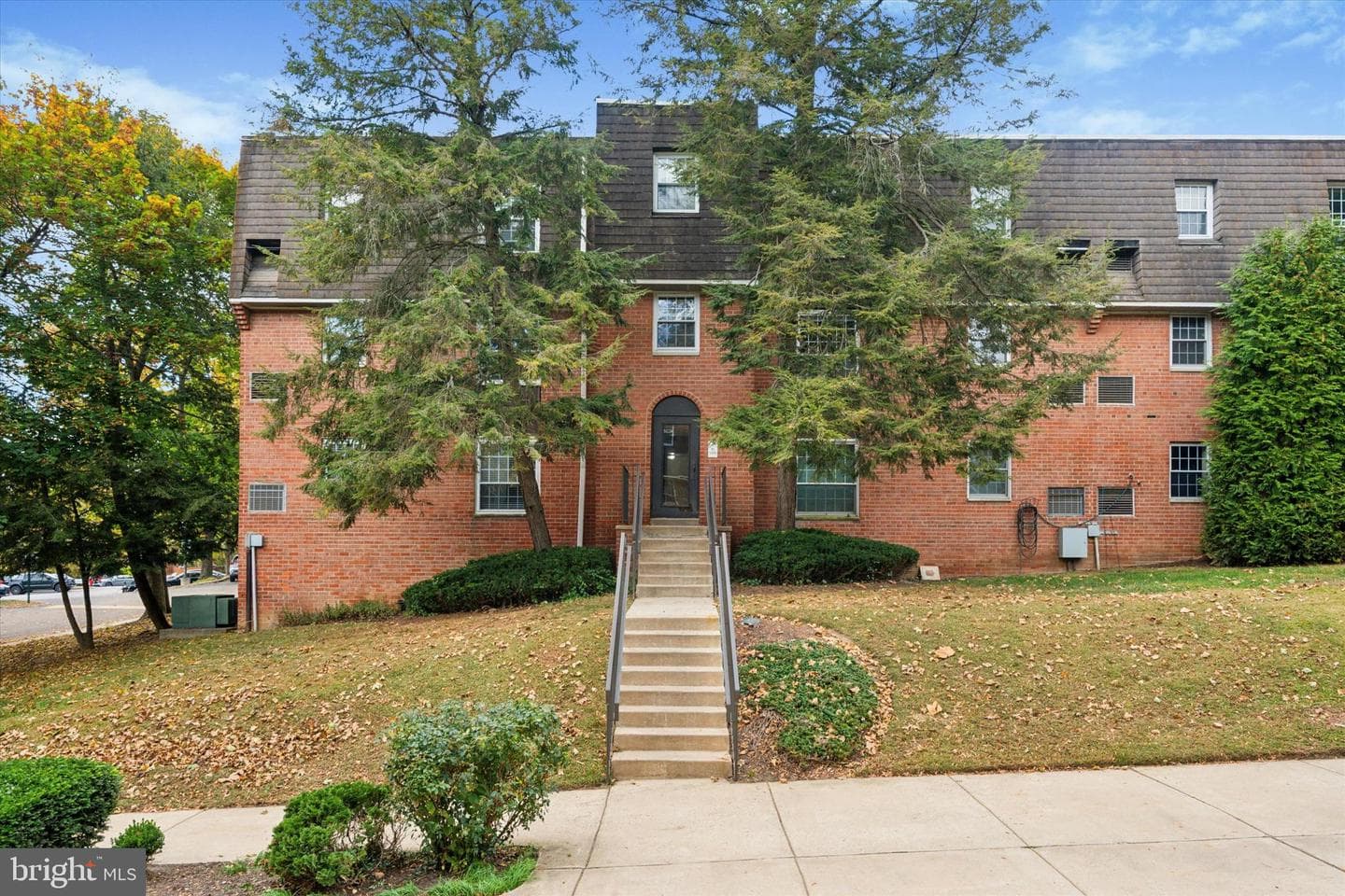 4000 Gypsy Lane #528