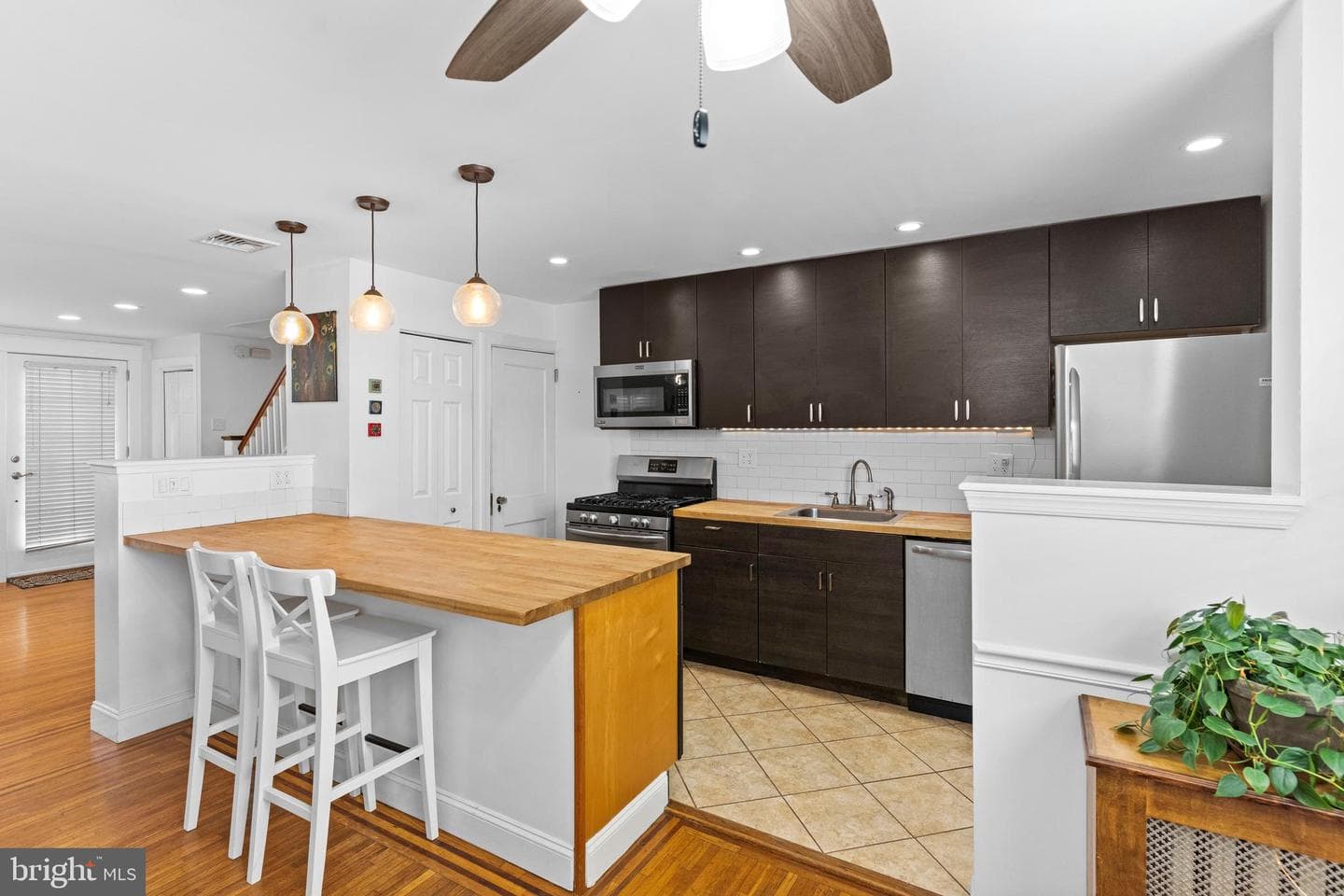 3431 Vaux Street photo 12