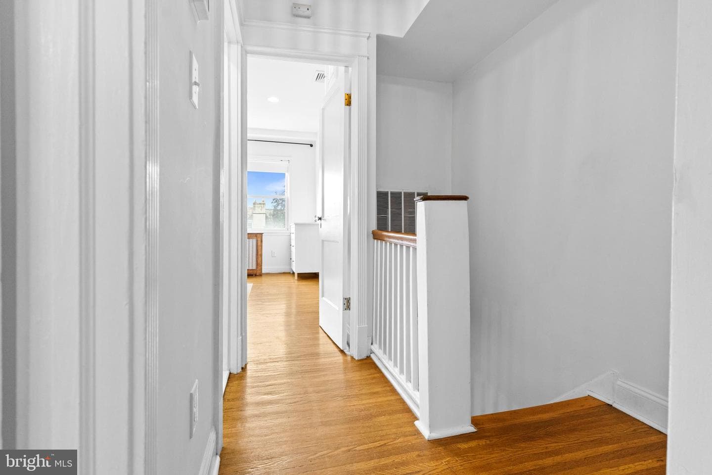 3431 Vaux Street photo 16