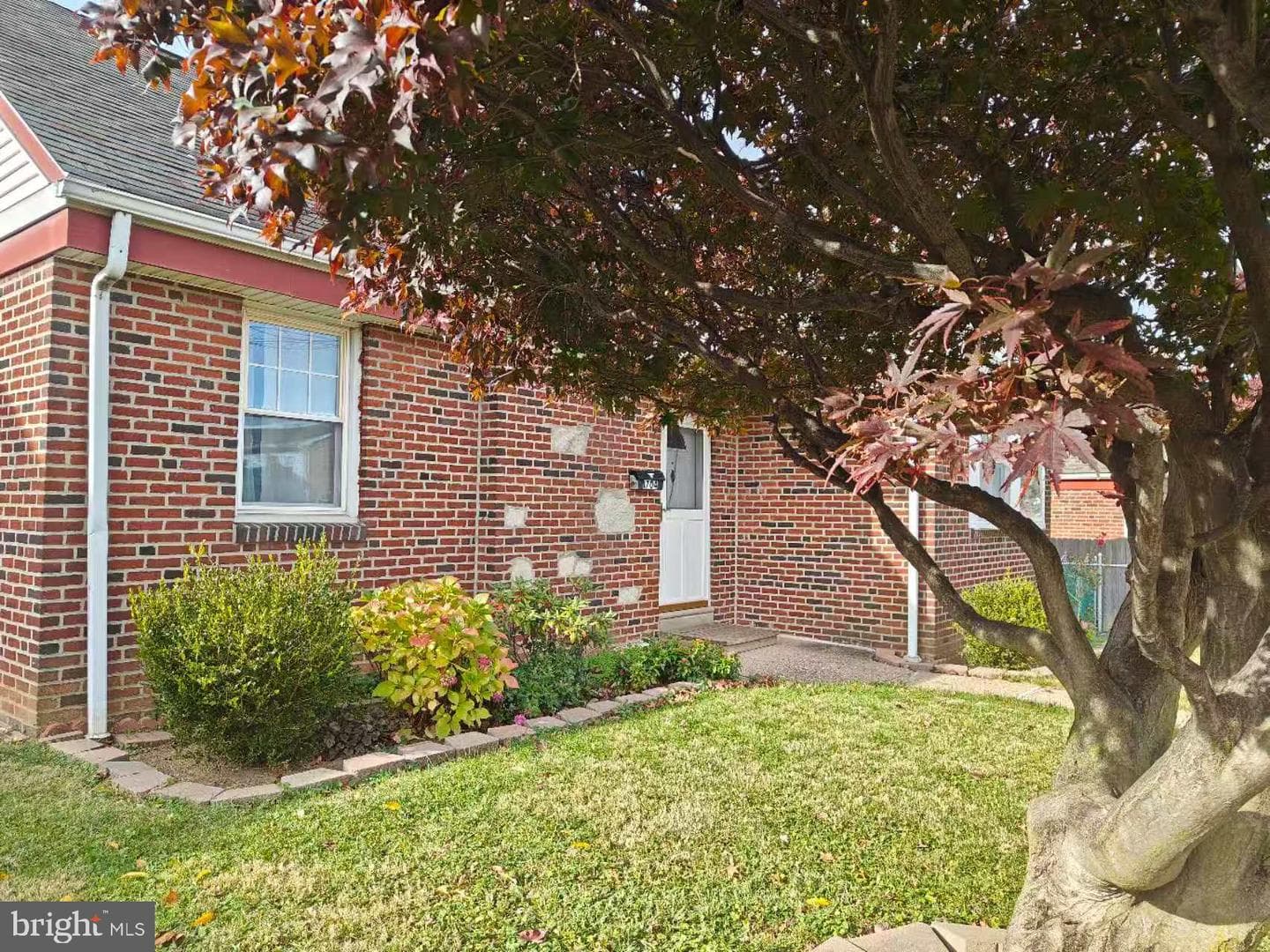 1704 Stanwood Street photo 4