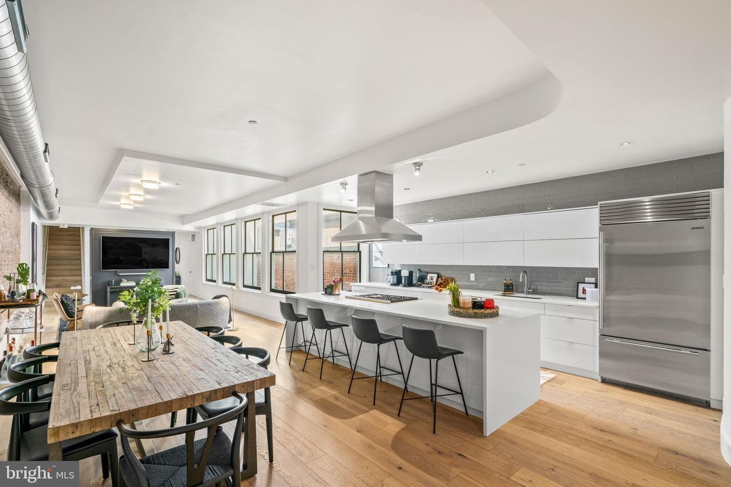 1606 Chestnut Street #4