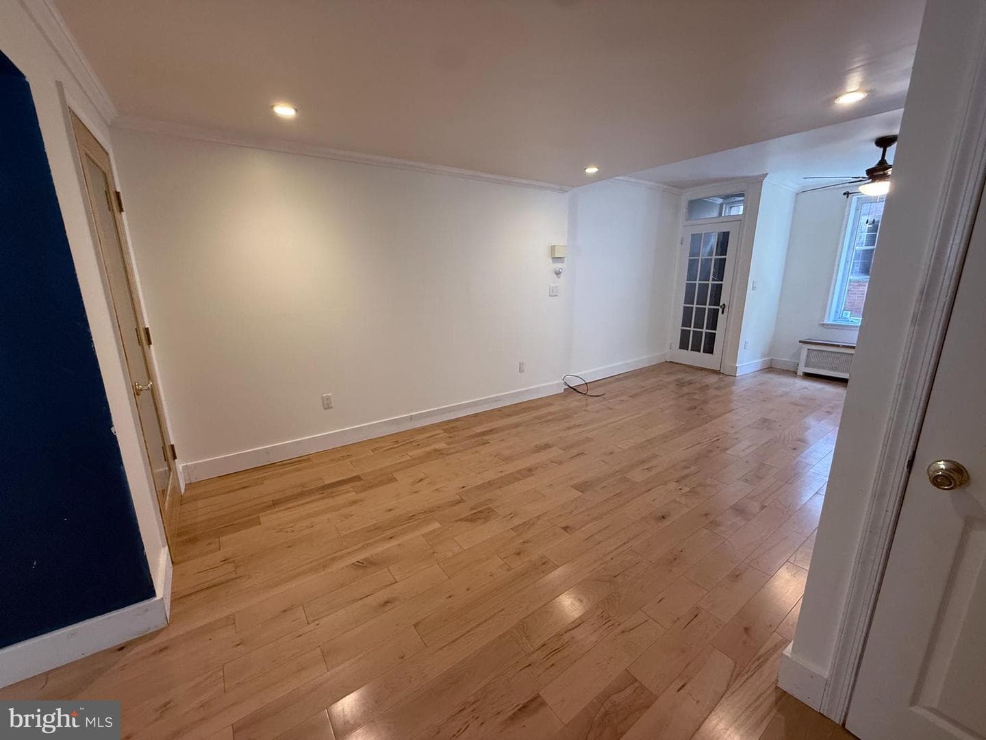 913 League Street photo 7