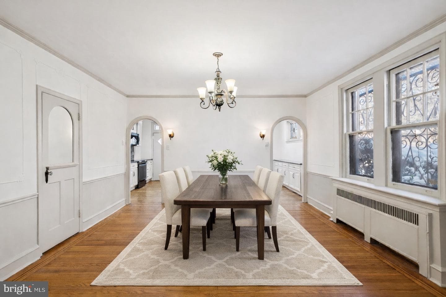 425 E Durham Street photo 10