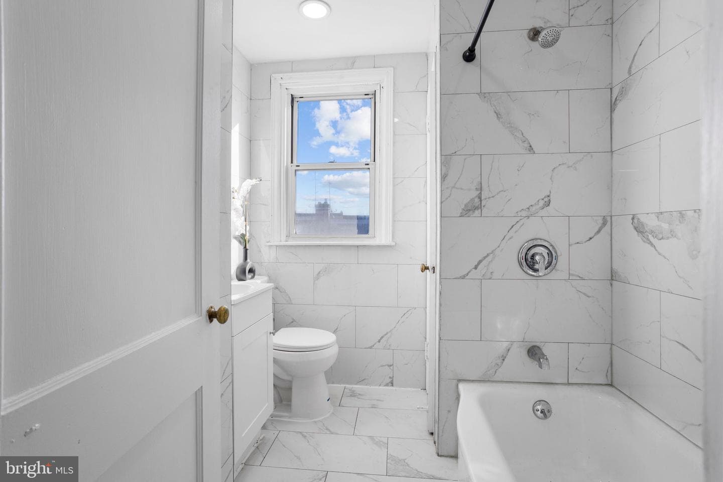 4615 Weymouth Street photo 4