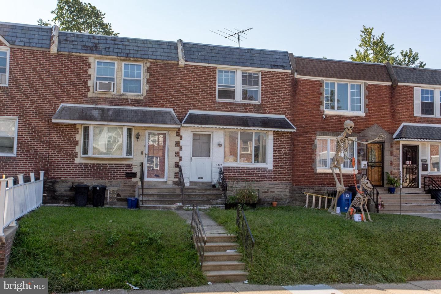 5723 Tackawanna Street photo 3