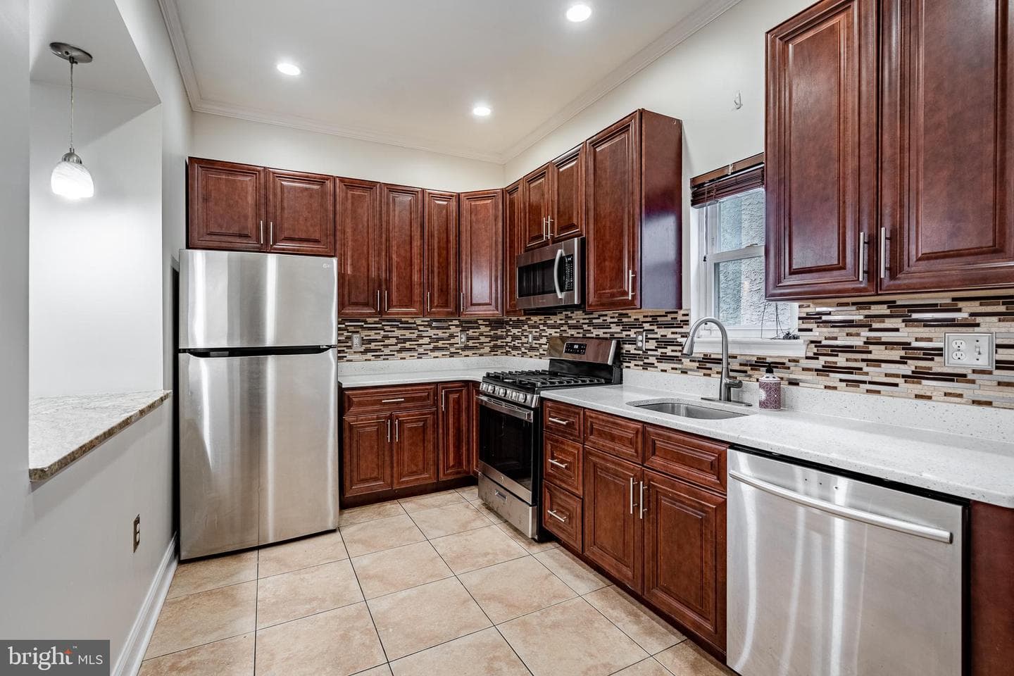 2624 Almond Street photo 16