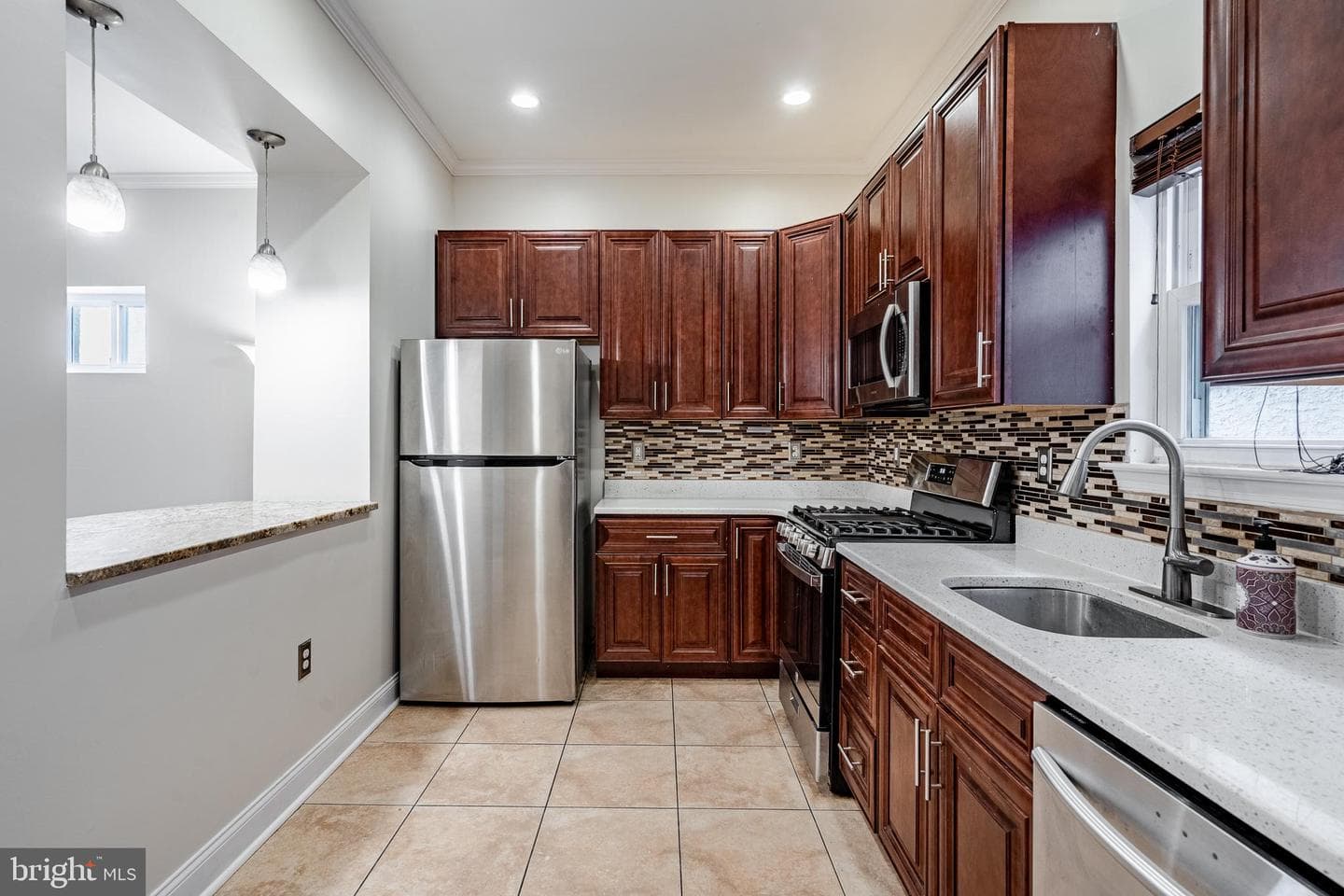 2624 Almond Street photo 17