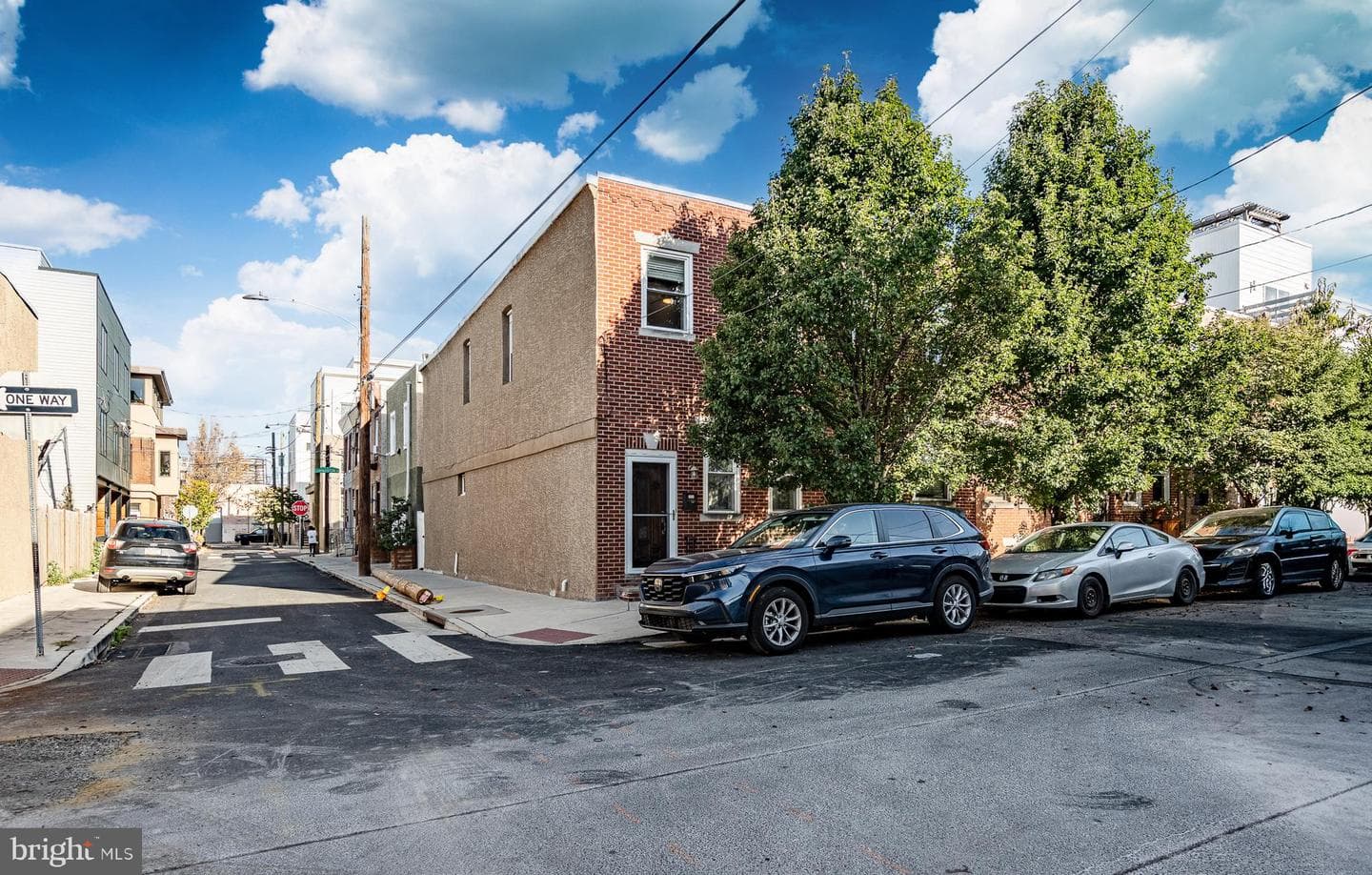 2624 Almond Street photo 2