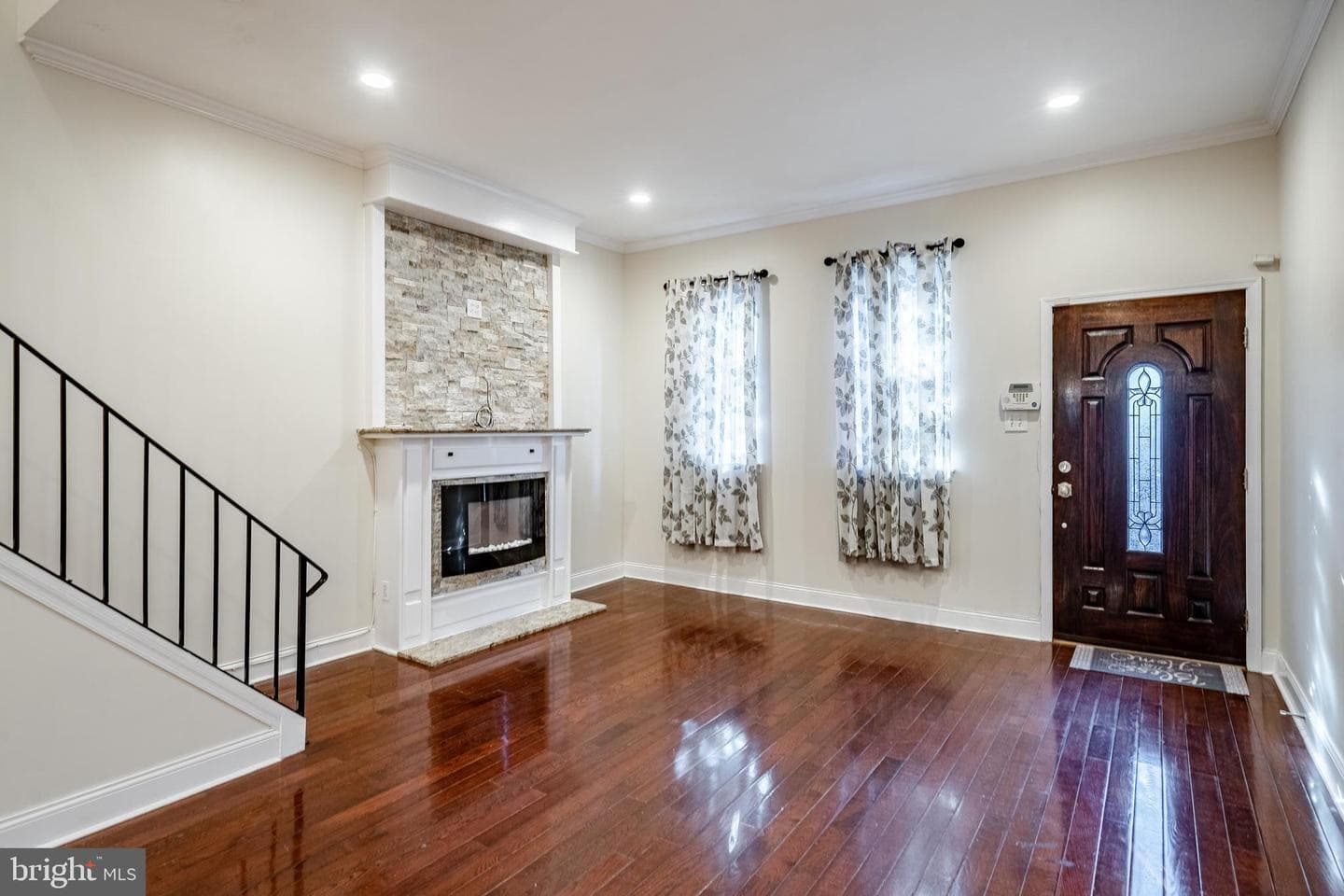 2624 Almond Street photo 6