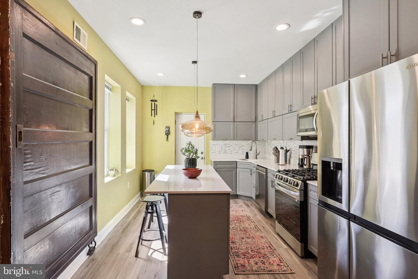3208 Clifford Street photo 2