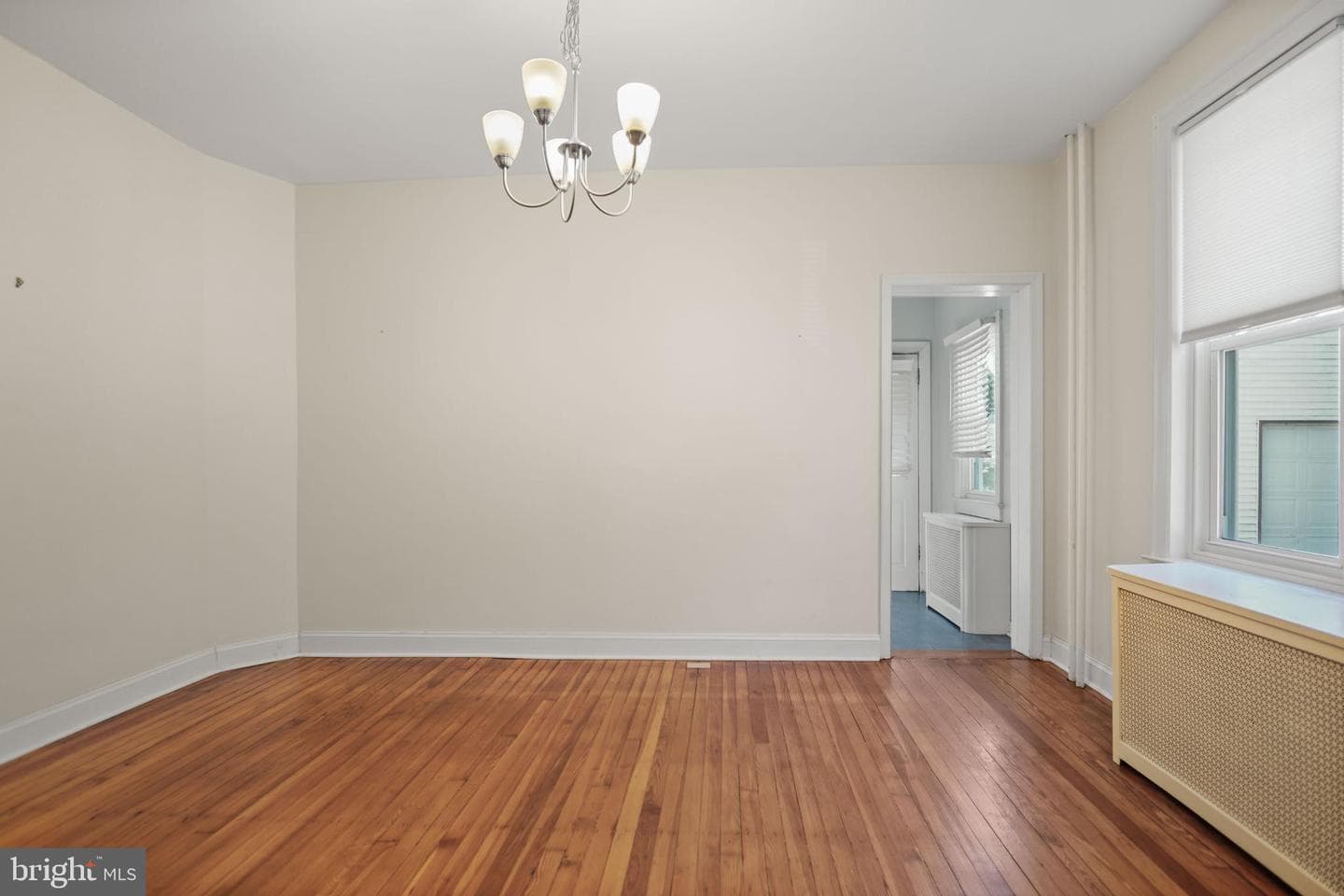 606 Solly Avenue photo 12