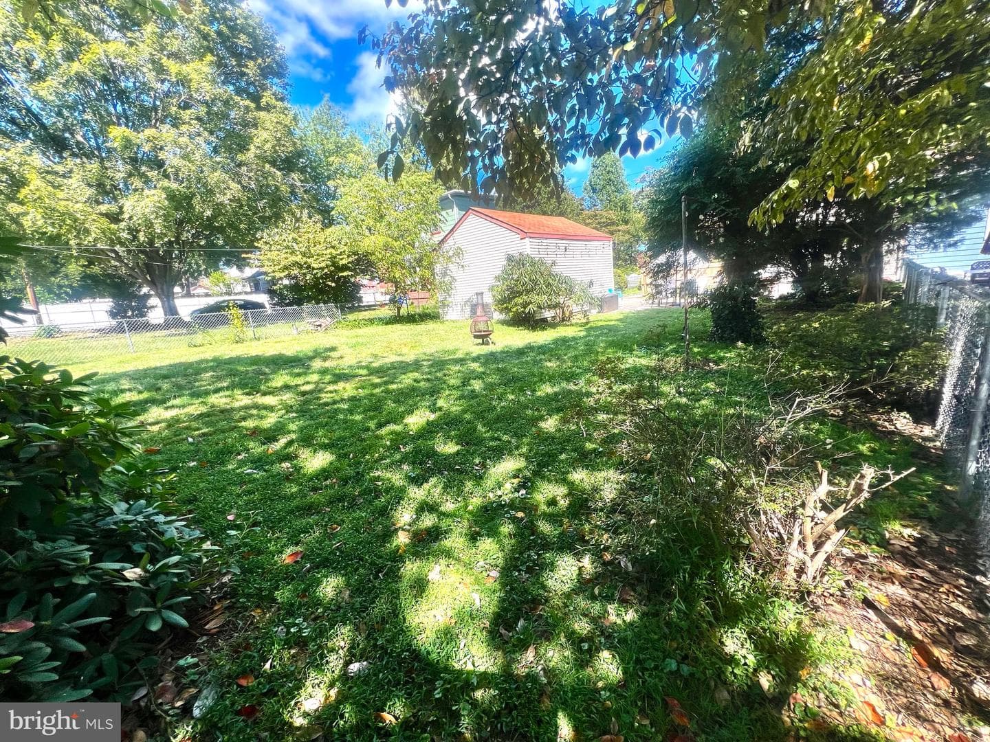 606 Solly Avenue photo 27