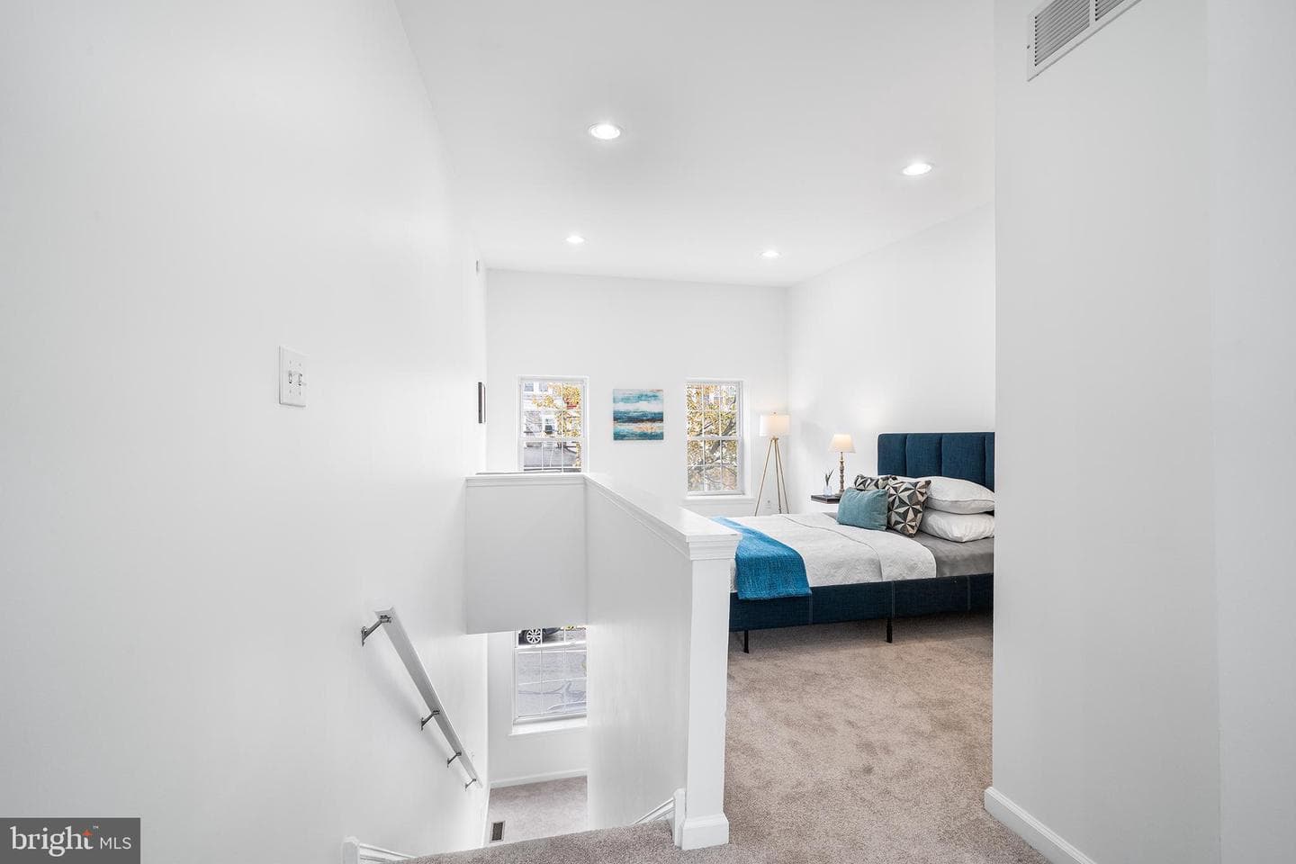 5202 Ridge Avenue photo 18