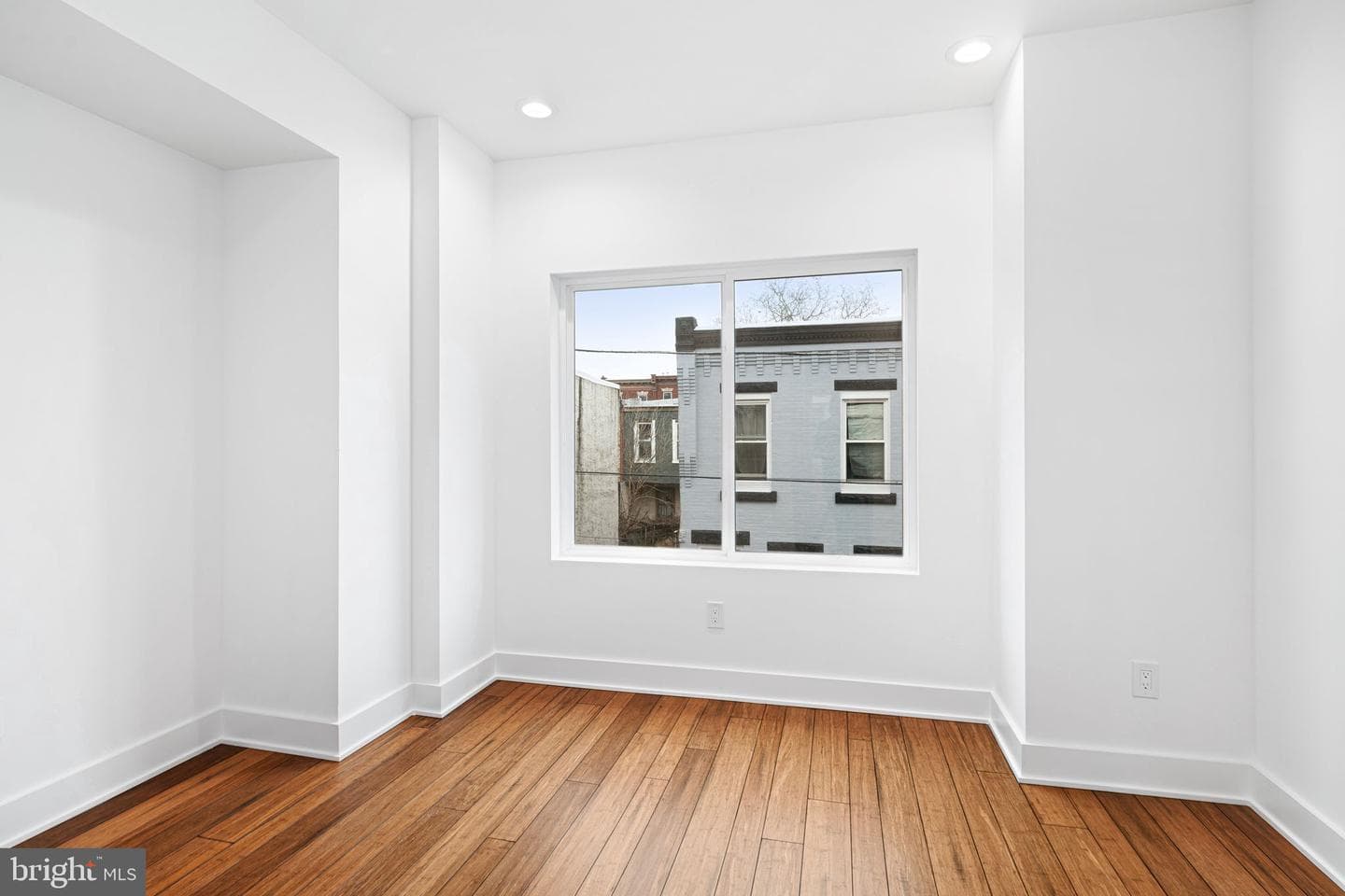 3084 Weikel Street photo 14