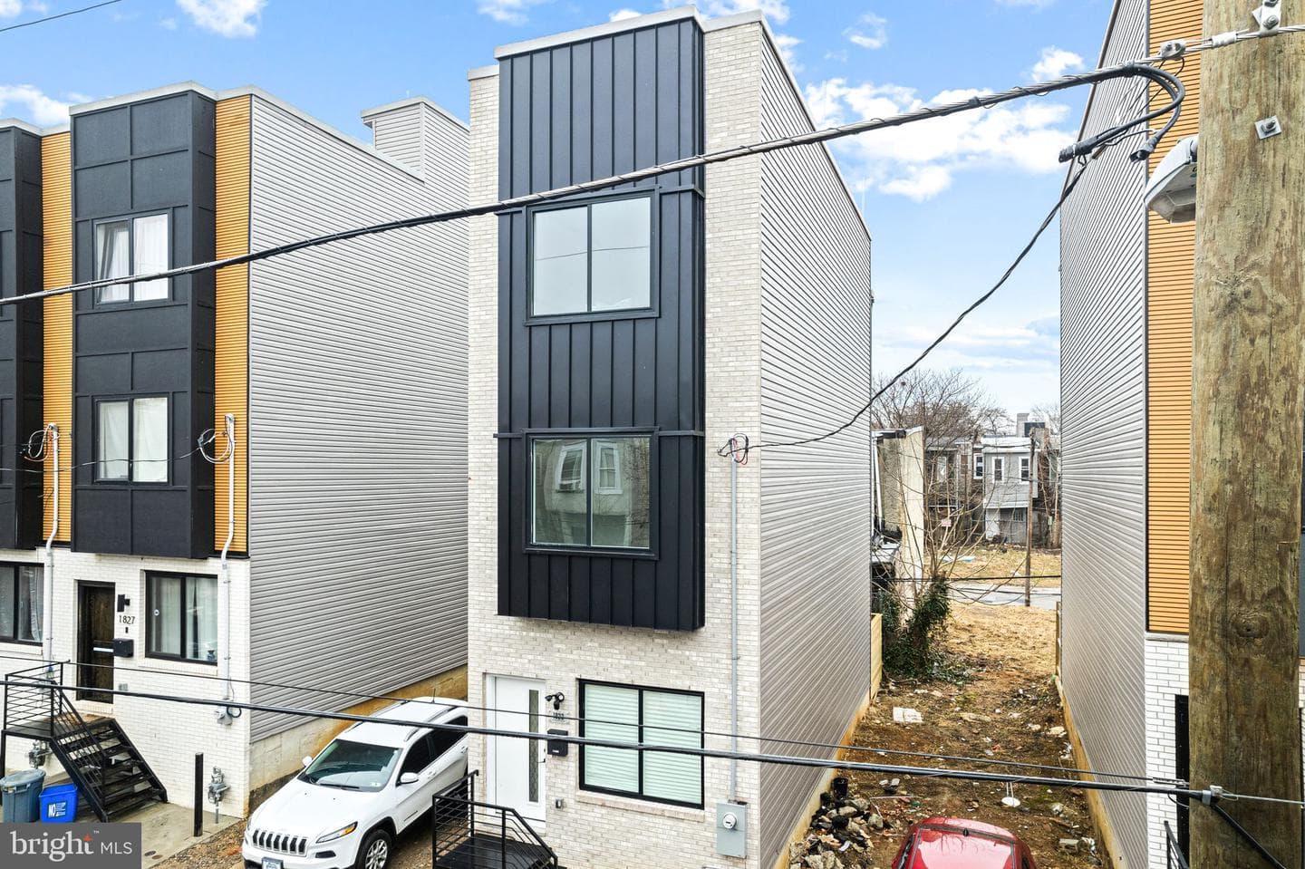 3084 Weikel Street photo 2