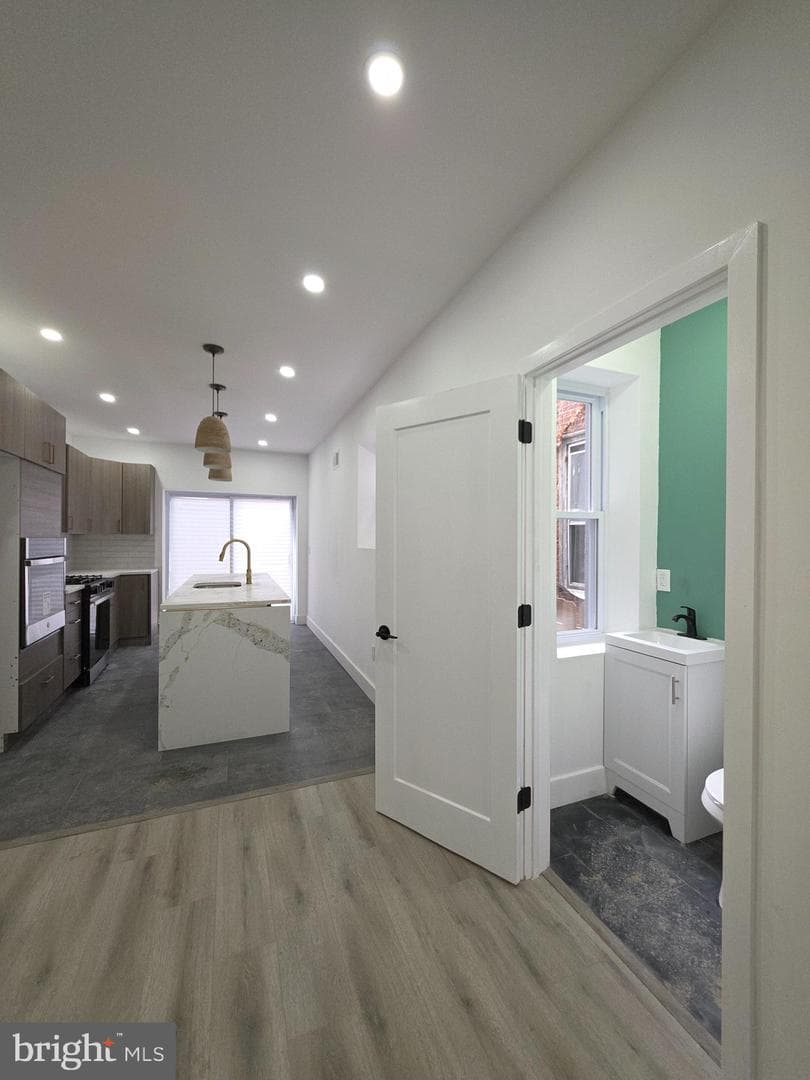 5349 Delancey Street photo 10