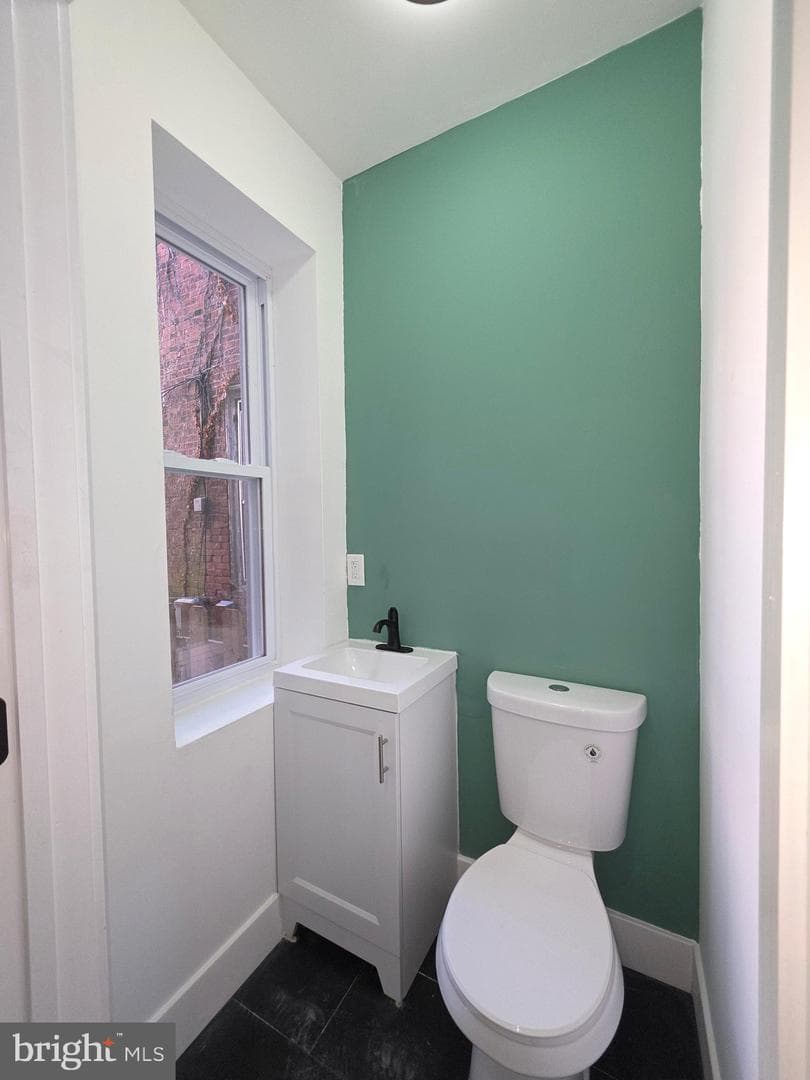5349 Delancey Street photo 11