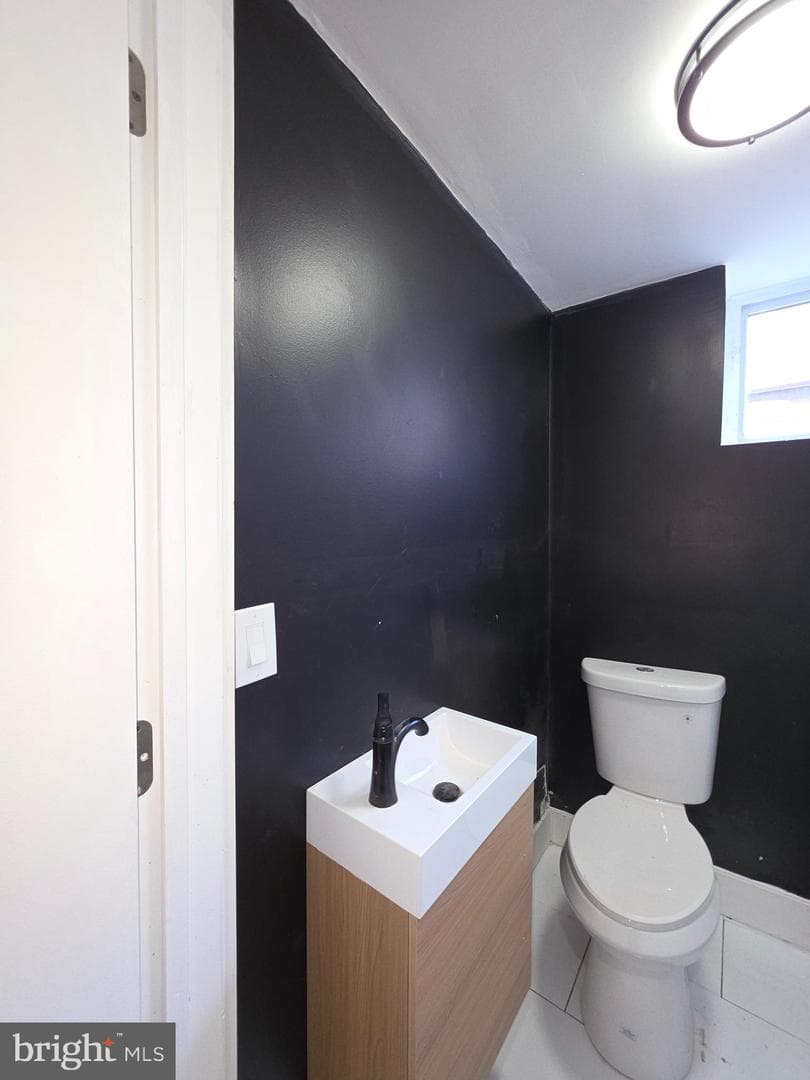 5349 Delancey Street photo 31
