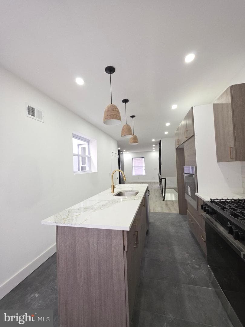 5349 Delancey Street photo 9