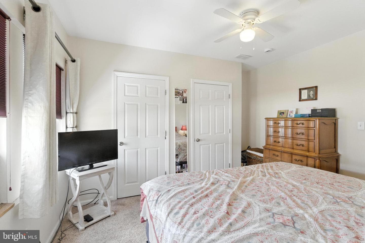314 Gladstone Street photo 14