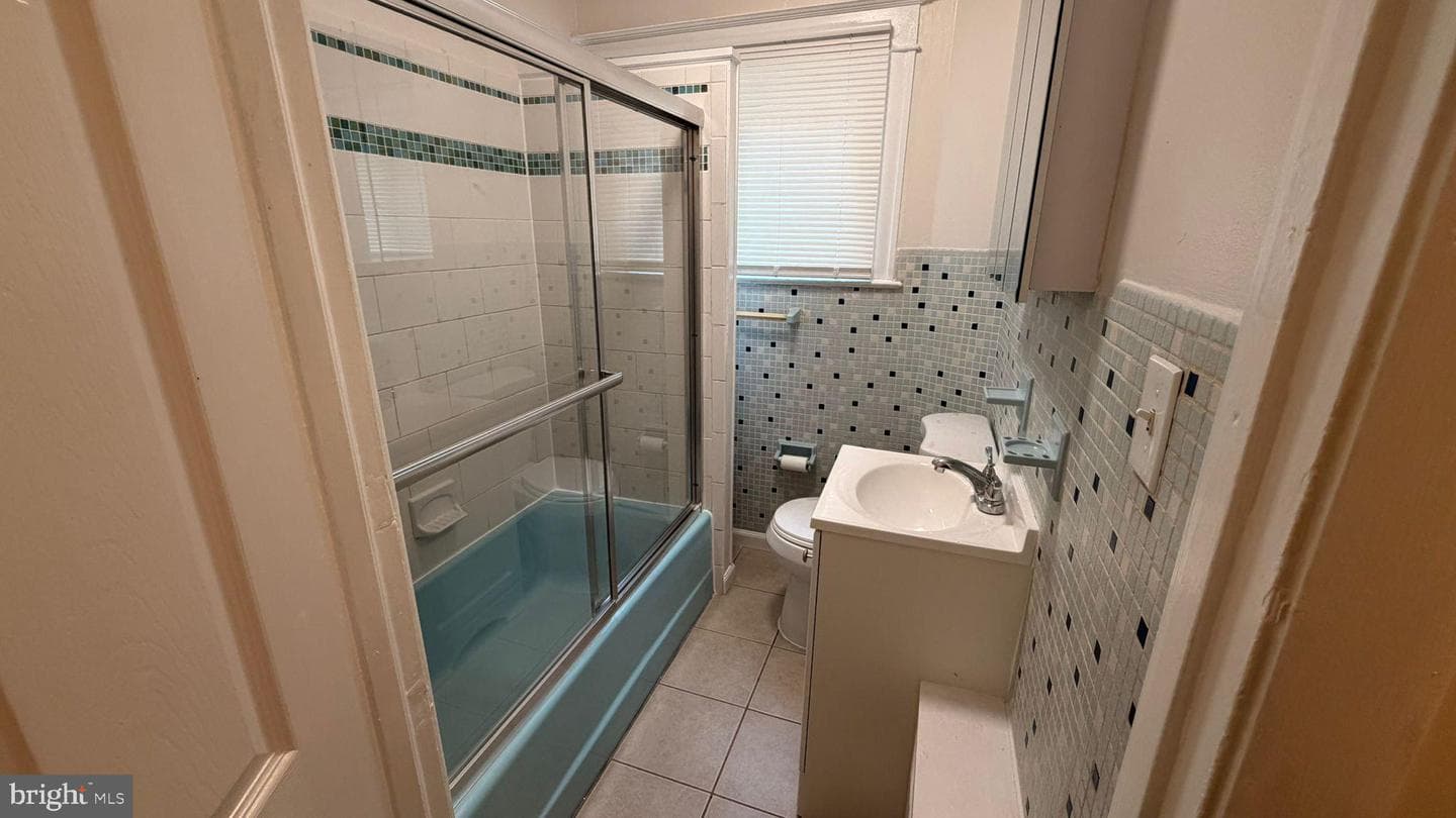 5720 Harbison Avenue photo 29