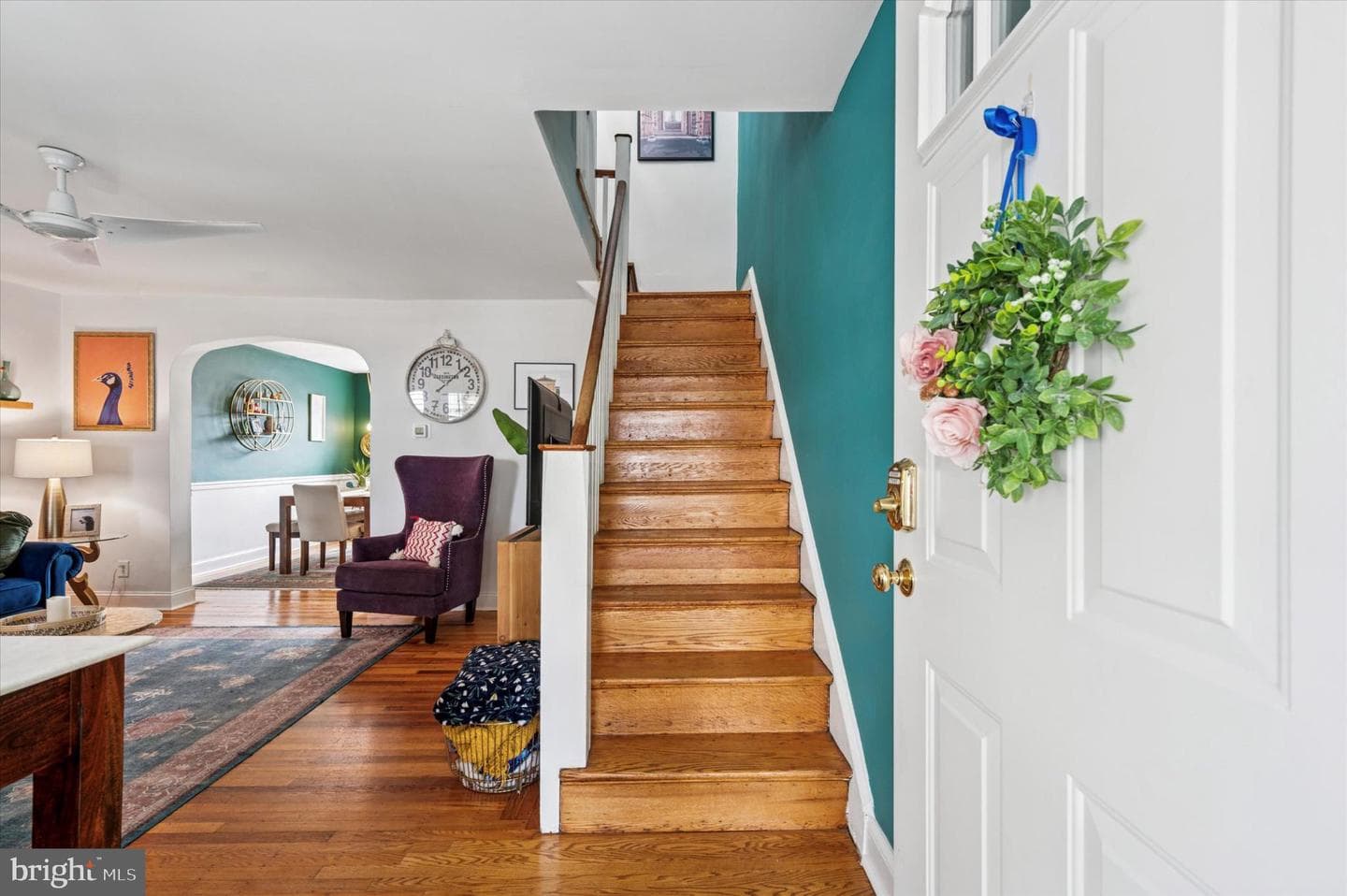 3348 Ainslie Street photo 2
