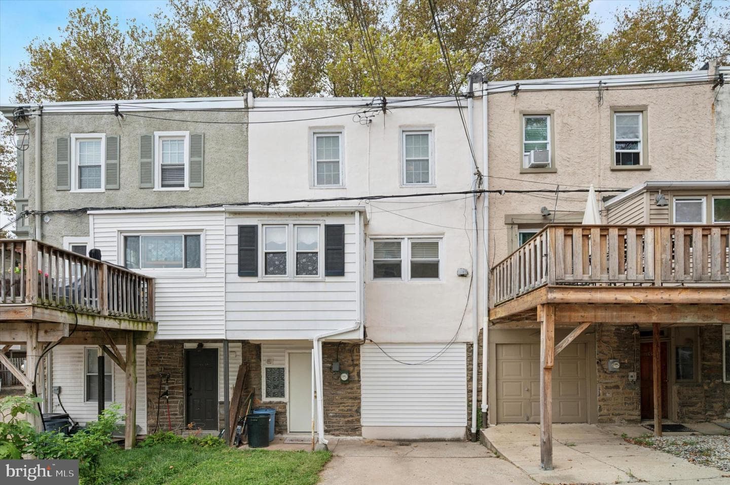 3348 Ainslie Street photo 24