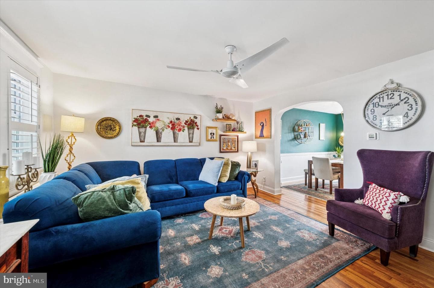 3348 Ainslie Street photo 3
