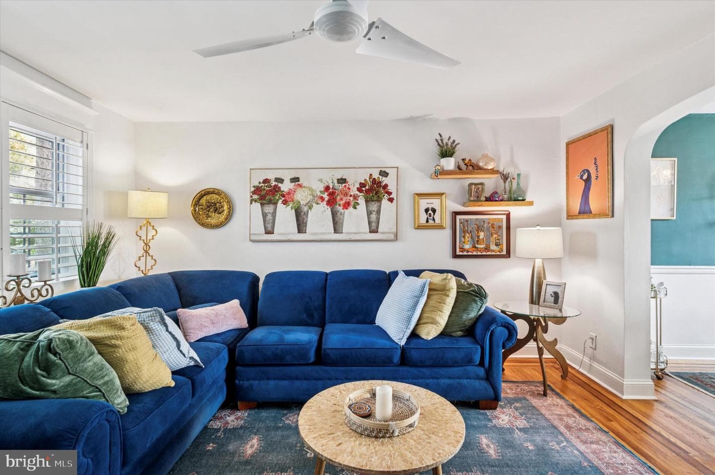 3348 Ainslie Street photo 5