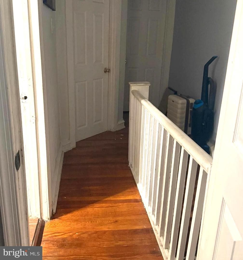 7723 Temple Road photo 5
