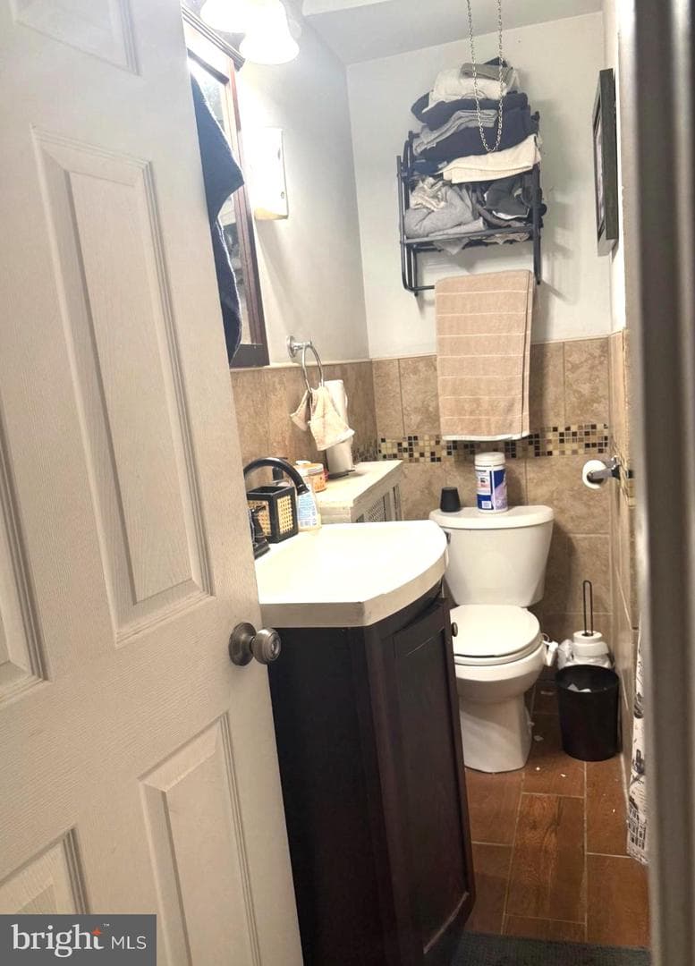 7723 Temple Road photo 8