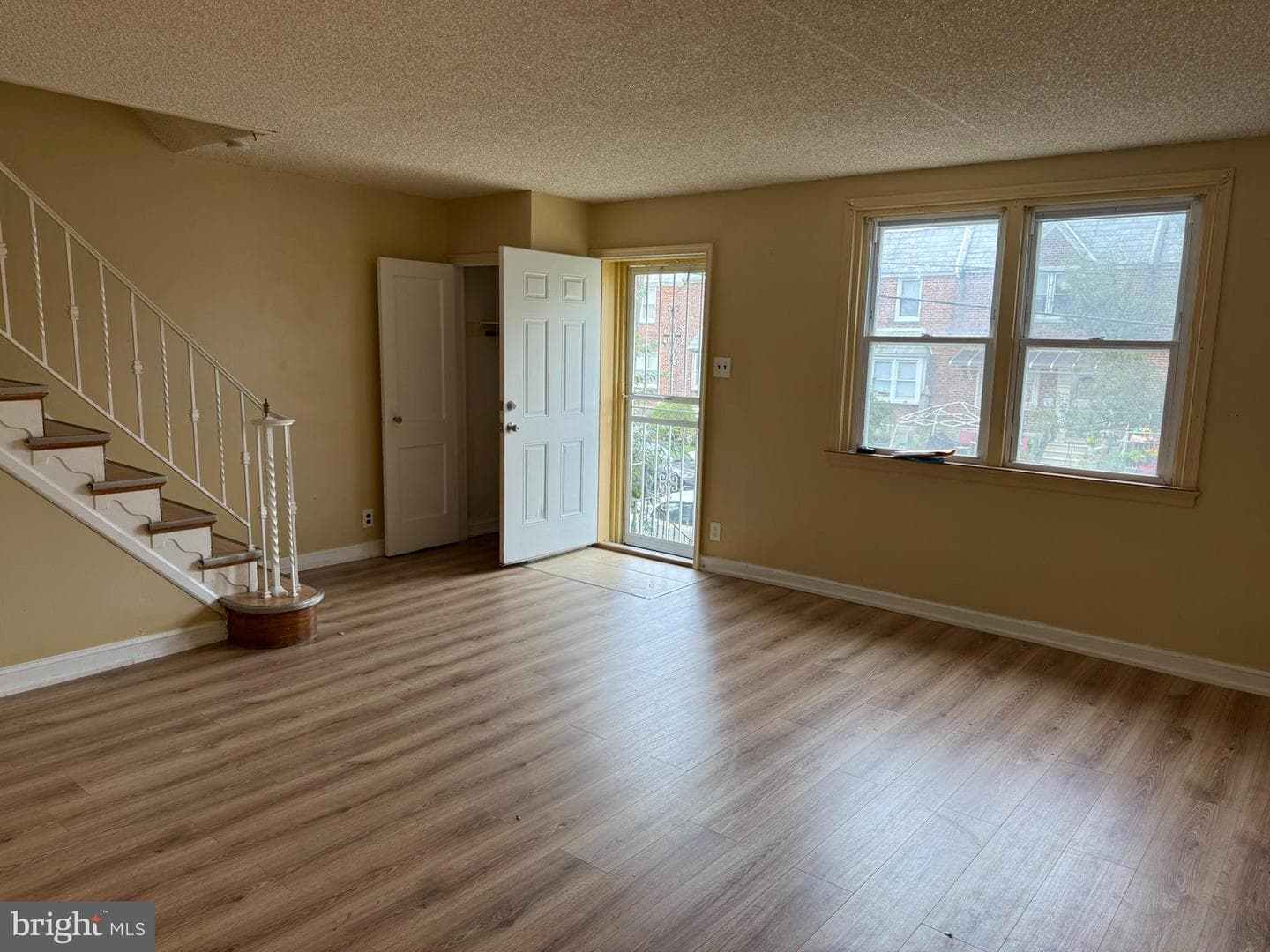 6621 Sylvester Street photo 4