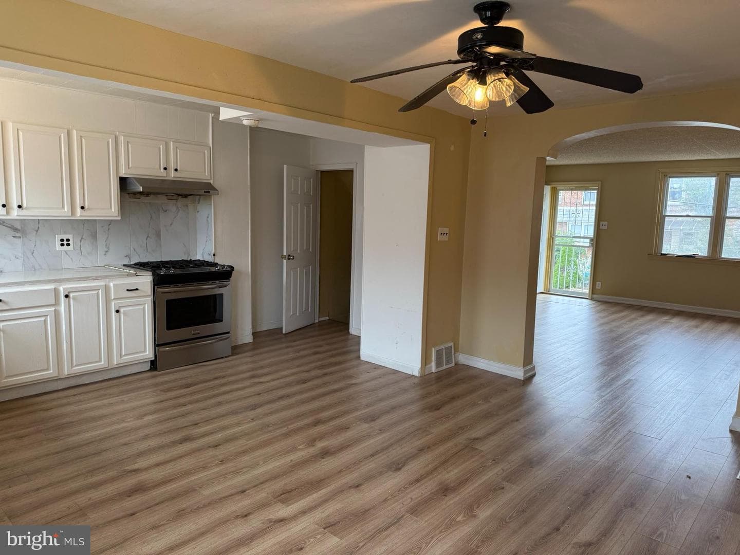 6621 Sylvester Street photo 7