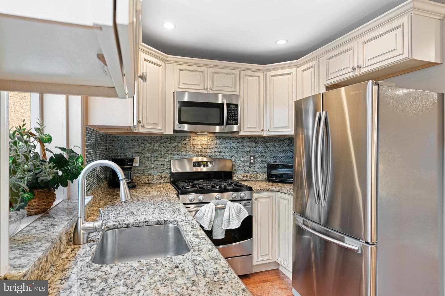 2117 Rodman Street photo 8