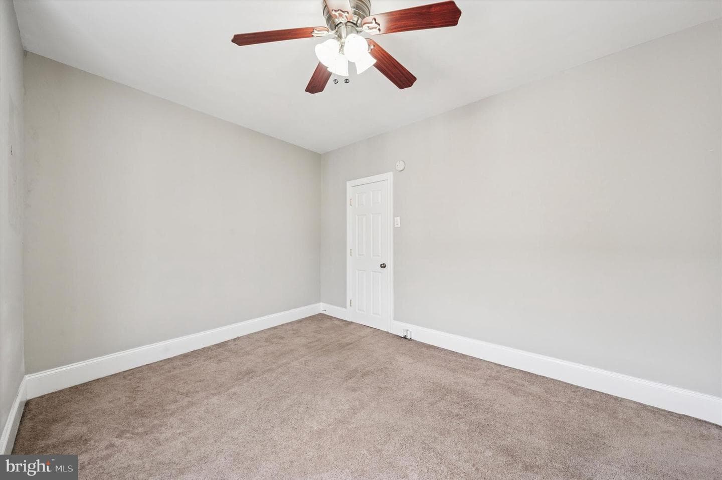 414 Sigel Street photo 22