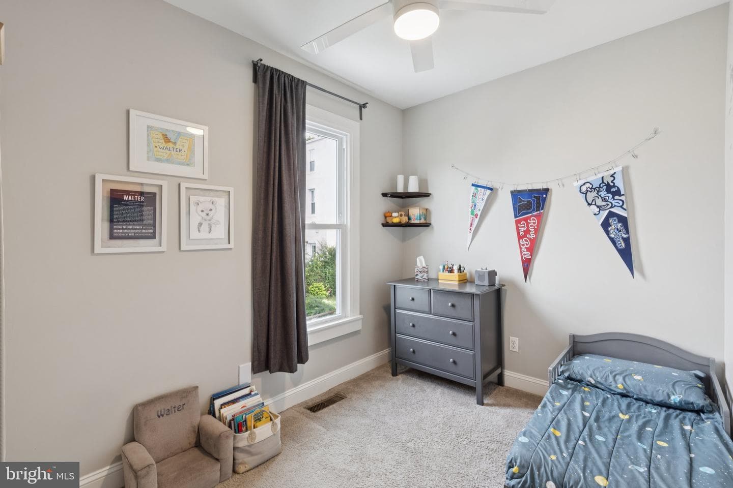 157 W Salaignac Street photo 16