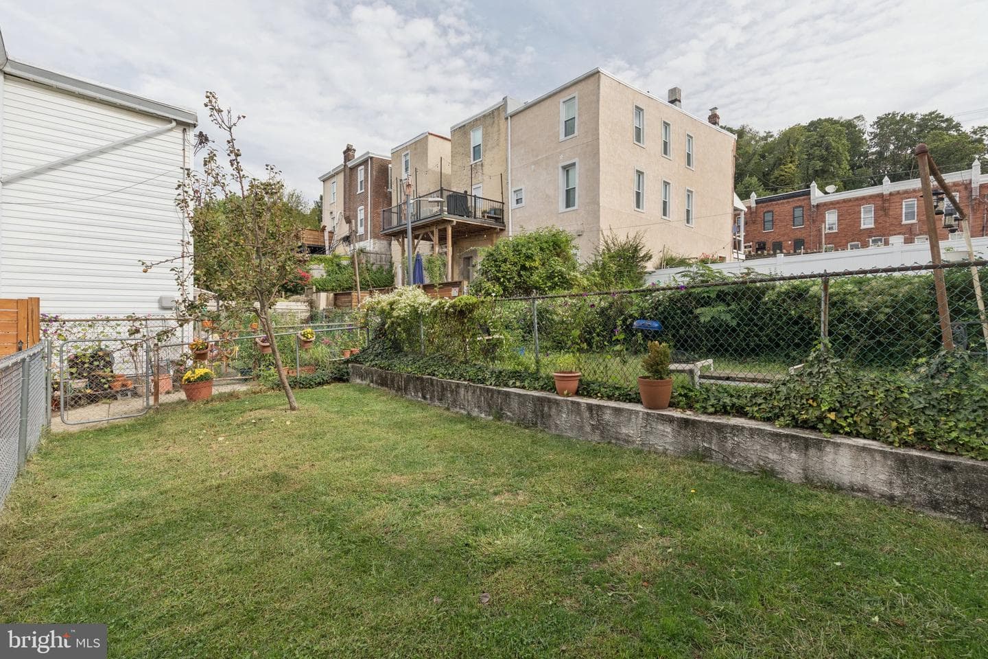 157 W Salaignac Street photo 28