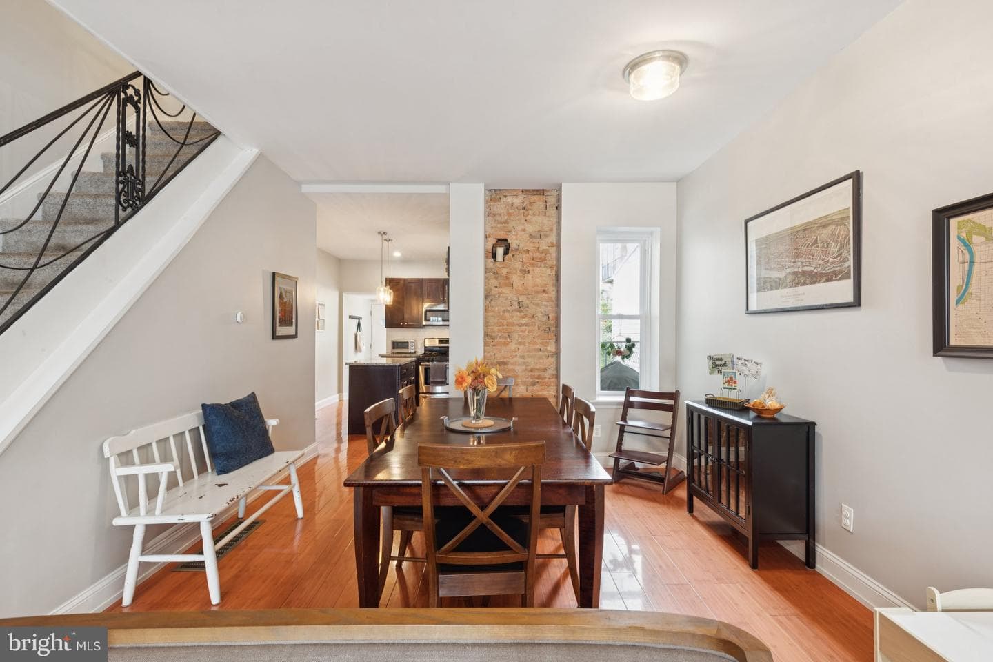 157 W Salaignac Street photo 6